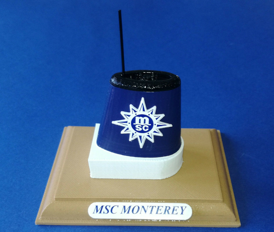 MSC MONTEREY modello ciminiera scala 1 300 MSC CROCIERE - STARLAURO 