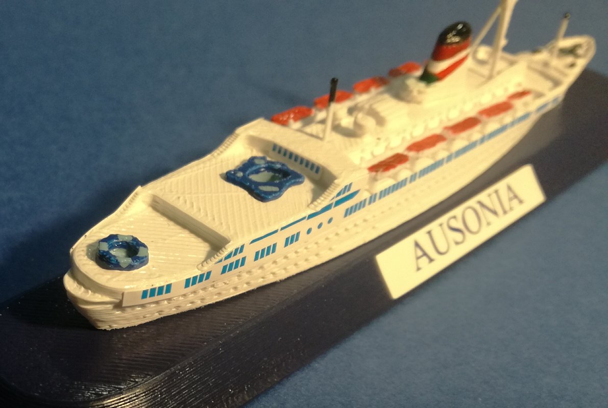 Nave AUSONIA - Siosa Line - Grimaldi Group , ICI , primo Armatore la società Adriatica di Navigazione , in scala 1 1250