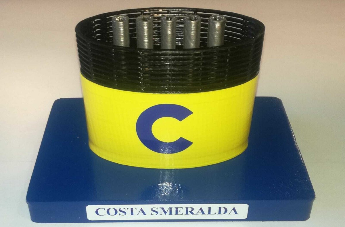 COSTA SMERALDA " NEW " model funnel - Modello ciminiera scale 1:300 Costa Crociere